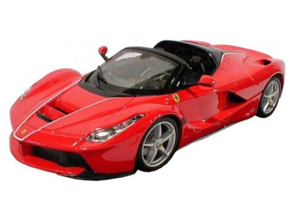 Bburago 1:24 La Ferrari Aperta červená